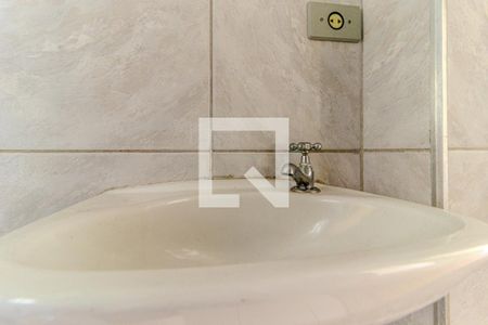 Apartamento para alugar com 65m², 2 quartos e sem vagaBanheiro