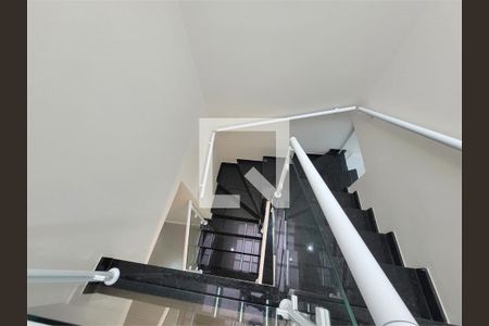 Casa à venda com 3 quartos, 170m² em Parque Sao Domingos, São Paulo