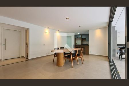 Apartamento à venda com 3 quartos, 246m² em Sumaré, São Paulo