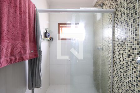 Casa à venda com 225m², 3 quartos e 2 vagasBanheiro da Suíte