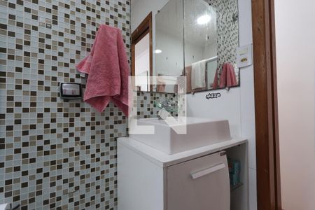 Casa à venda com 225m², 3 quartos e 2 vagasBanheiro Social