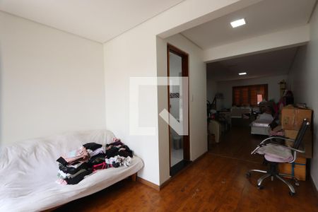 Casa à venda com 225m², 3 quartos e 2 vagasStudio Terceiro Andar