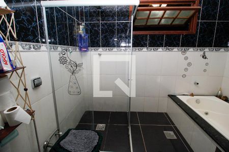 Casa à venda com 370m², 3 quartos e 1 vagaBanheiro Quarto 2