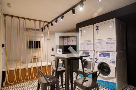 Studio à venda com 24m², 1 quarto e sem vaga Studio à venda com 24m², 1 quarto e sem vagaÁrea comum - Lavanderia