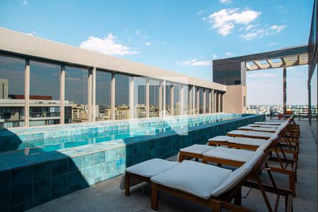 Studio à venda com 24m², 1 quarto e sem vaga Studio à venda com 24m², 1 quarto e sem vagaÁrea comum - Piscina