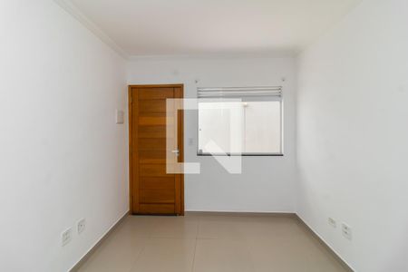 Sala de apartamento para alugar com 2 quartos, 50m² em Parque das Paineiras, São Paulo
