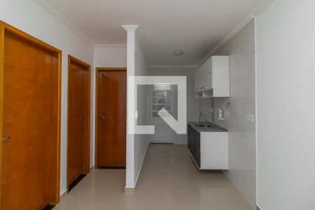 Sala de apartamento para alugar com 2 quartos, 50m² em Parque das Paineiras, São Paulo
