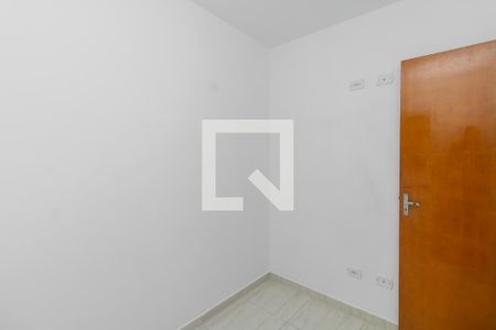 Quarto 1 de apartamento para alugar com 2 quartos, 50m² em Parque das Paineiras, São Paulo
