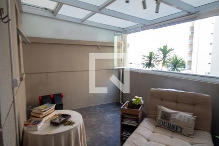 Apartamento à venda com 101m², 3 quartos e 2 vagasVaranda do Quarto 2