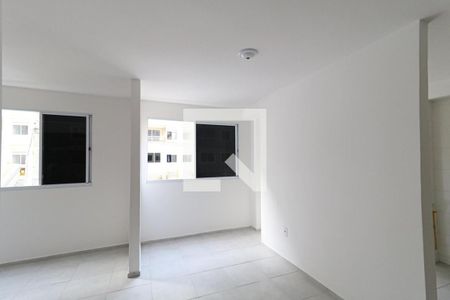 Sala de apartamento para alugar com 1 quarto, 45m² em Água Santa, Rio de Janeiro