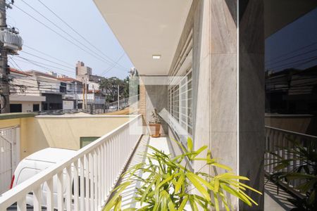 Casa à venda com 370m², 6 quartos e 5 vagasEntrada 