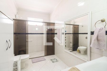 Casa à venda com 370m², 6 quartos e 5 vagasBanheiro Social 1