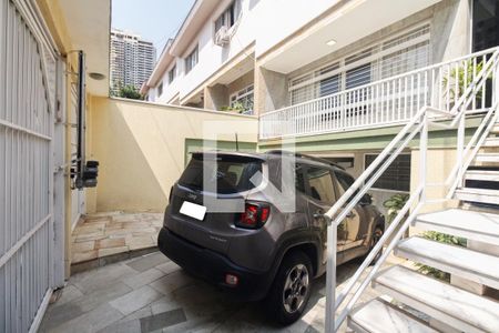 Casa à venda com 370m², 6 quartos e 5 vagasGaragem 
