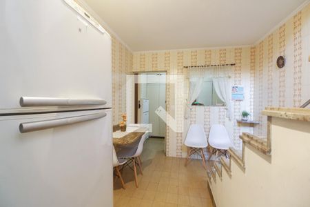 Casa à venda com 370m², 6 quartos e 5 vagasEdícula - Cozinha 