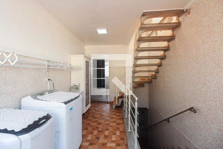 Casa à venda com 370m², 6 quartos e 5 vagasÁrea de Serviço 