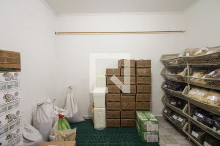 Casa à venda com 370m², 6 quartos e 5 vagasEdícula - Quarto 