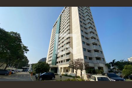 Fachada de apartamento para alugar com 1 quarto, 32m² em Jacarepaguá, Rio de Janeiro