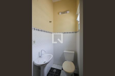 Lavabo de casa à venda com 3 quartos, 200m² em Santa Teresinha, São Paulo