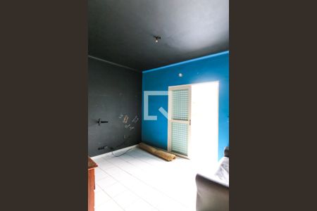 Casa para alugar com 240m², 3 quartos e 1 vagaQuarto