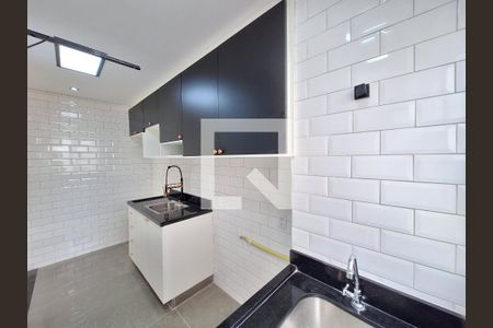 Apartamento à venda com 43m², 2 quartos e sem vagaCozinha e Área de Serviço