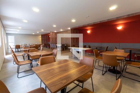 Apartamento para alugar com 38m², 2 quartos e 1 vagaÁrea comum - Salão de festas