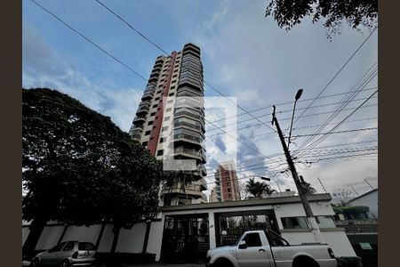 Apartamento para alugar com 180m², 3 quartos e 4 vagasFachada