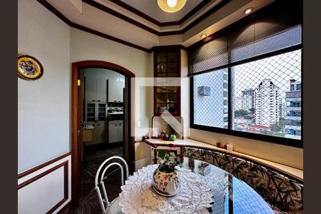 Apartamento para alugar com 180m², 3 quartos e 4 vagasCopa