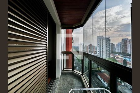 Apartamento para alugar com 180m², 3 quartos e 4 vagasSacada Suíte