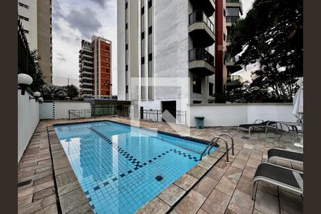 Apartamento para alugar com 180m², 3 quartos e 4 vagasPiscina