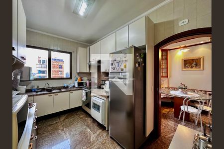 Apartamento para alugar com 180m², 3 quartos e 4 vagasCozinha