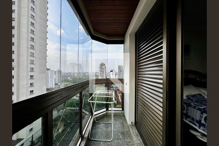 Apartamento para alugar com 180m², 3 quartos e 4 vagasSacada Suíte