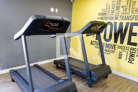 Apartamento à venda com 37m², 2 quartos e 1 vaga Apartamento à venda com 37m², 2 quartos e 1 vagaÁrea comum - Academia