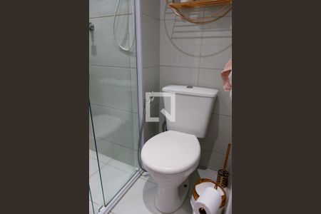 Apartamento à venda com 37m², 2 quartos e 1 vaga Apartamento à venda com 37m², 2 quartos e 1 vagaBanheiro