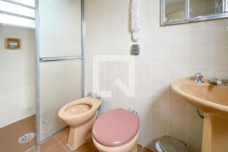 Casa à venda com 160m², 3 quartos e 3 vagasBanheiro - Suíte 