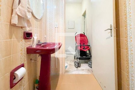 Casa à venda com 160m², 3 quartos e 3 vagasBanheiro Social 1