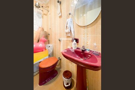 Casa à venda com 160m², 3 quartos e 3 vagasBanheiro Social 1