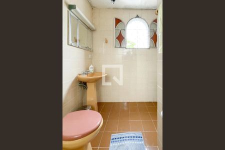 Casa à venda com 160m², 3 quartos e 3 vagasBanheiro - Suíte 