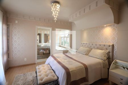 Casa à venda com 242m², 3 quartos e 5 vagasSuíte 3