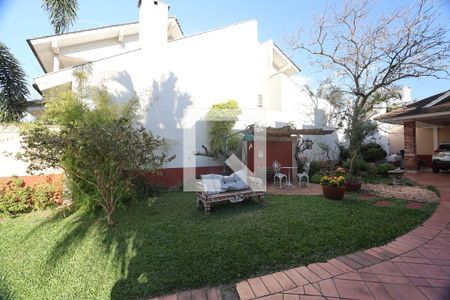 Casa à venda com 242m², 3 quartos e 5 vagasÁrea externa