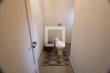 Casa à venda com 242m², 3 quartos e 5 vagasLavabo