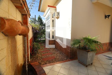 Casa à venda com 242m², 3 quartos e 5 vagasÁrea externa