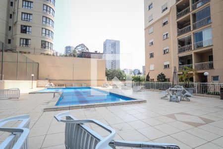 Apartamento à venda com 84m², 2 quartos e 2 vagas Apartamento à venda com 84m², 2 quartos e 2 vagasÁrea comum - Piscina