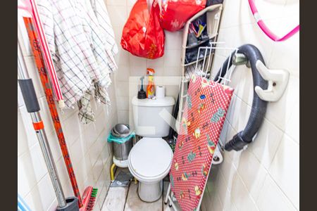 Apartamento à venda com 60m², 2 quartos e 1 vaga Apartamento à venda com 60m², 2 quartos e 1 vagaBanheiro de serviço