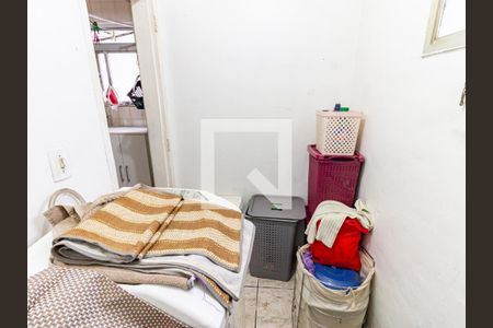 Apartamento à venda com 60m², 2 quartos e 1 vaga Apartamento à venda com 60m², 2 quartos e 1 vagaQuarto de Serviço