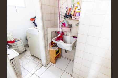 Apartamento à venda com 60m², 2 quartos e 1 vaga Apartamento à venda com 60m², 2 quartos e 1 vagaÁrea de Serviço