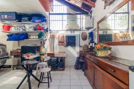 Casa de condomínio à venda com 150m², 3 quartos e 2 vagas Casa de condomínio à venda com 150m², 3 quartos e 2 vagasGaragem com Churrasqueira