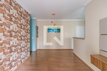 Sala de apartamento para alugar com 2 quartos, 72m² em Jardim Tupanci, Barueri
