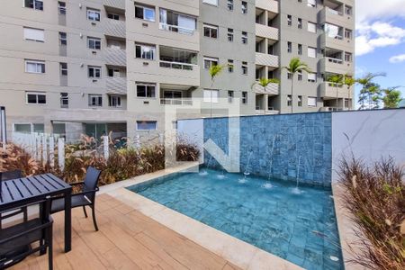 Apartamento para alugar com 96m², 2 quartos e 2 vagasÁrea comum - Piscina