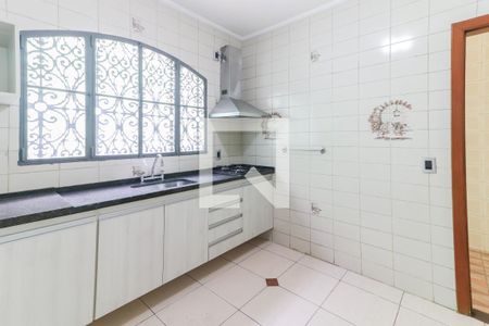 Casa à venda com 144m², 4 quartos e 2 vagas Casa à venda com 144m², 4 quartos e 2 vagasCozinha