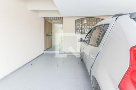 Casa à venda com 144m², 4 quartos e 2 vagas Casa à venda com 144m², 4 quartos e 2 vagasGaragem